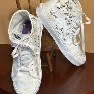 Vans high top sneakers alien palm tree design women’s size 8.5.